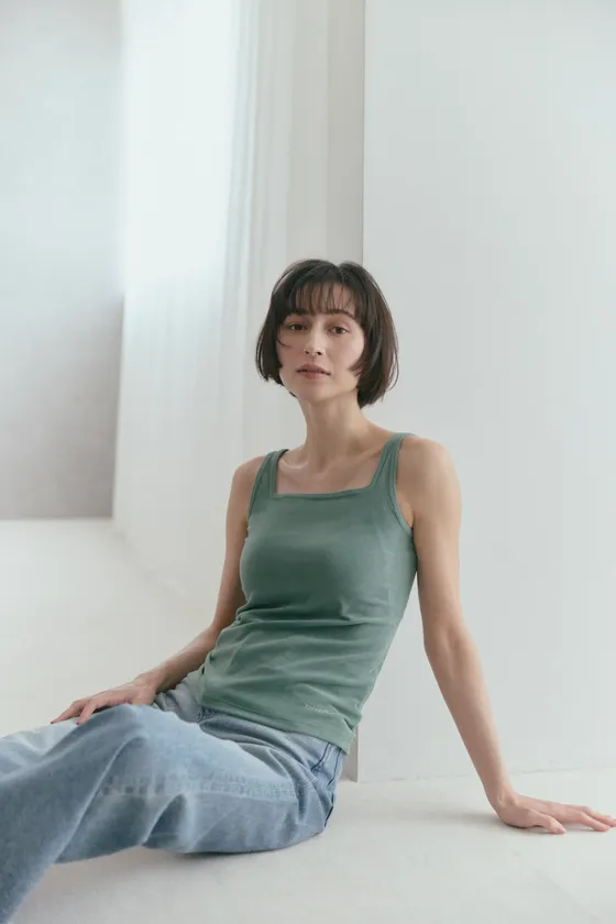 Cup In Pile Tank Top2