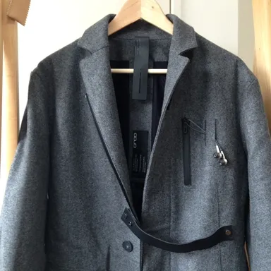 仕様(イヤホンホルダーとベルト)