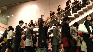 セミナー参加者の行列