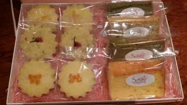 「丘のヨコハマお土産」