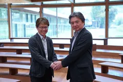 神山まるごと高専 ディレクター田中 義崇 氏（左)と電算システム 代表取締役社長執行役員 高橋  譲太