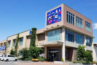 ジット株式会社山梨本社工場