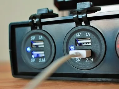 サイバシ02前面(USB)