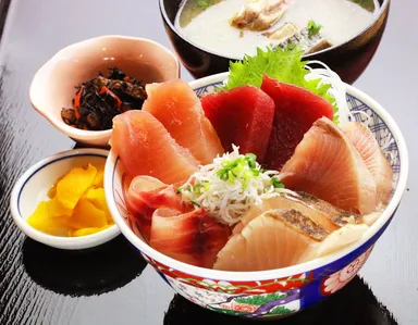 漁師めし丼