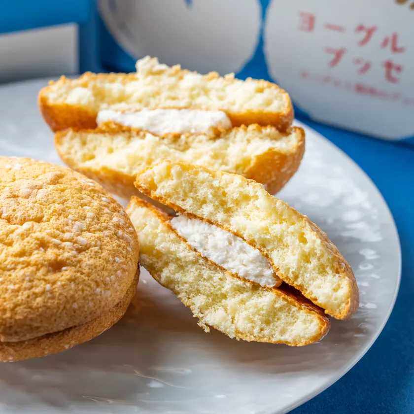 ヨーグルトブッセ 280円(税込)/個~
