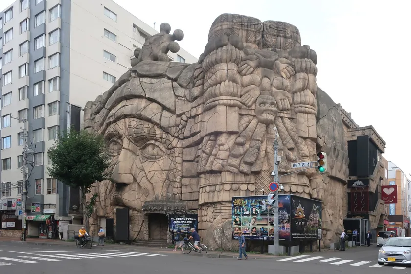 解体される前のキングムーの外観
