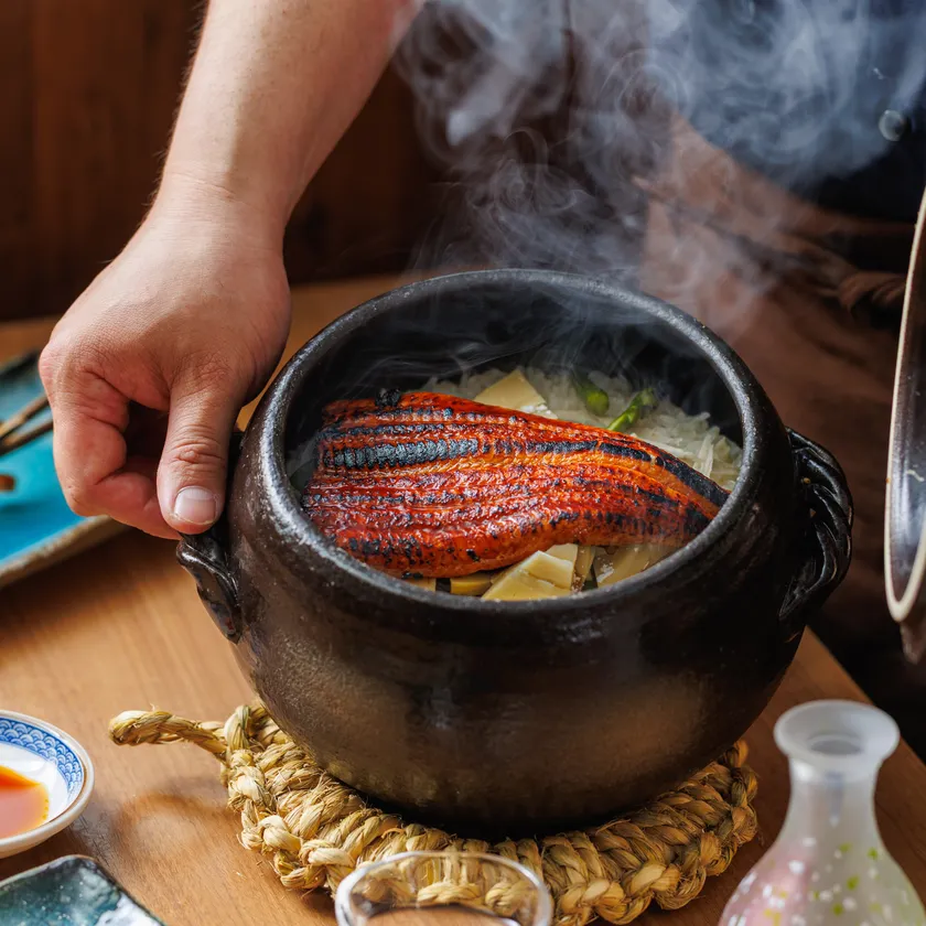 炊き立て土鍋釜めし