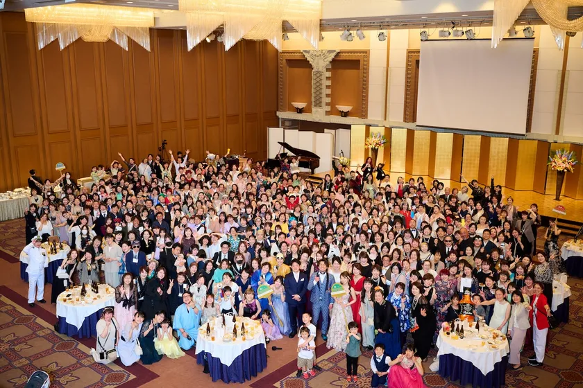 修了パーティ参加者集合写真