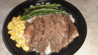 知多牛ステーキ丼