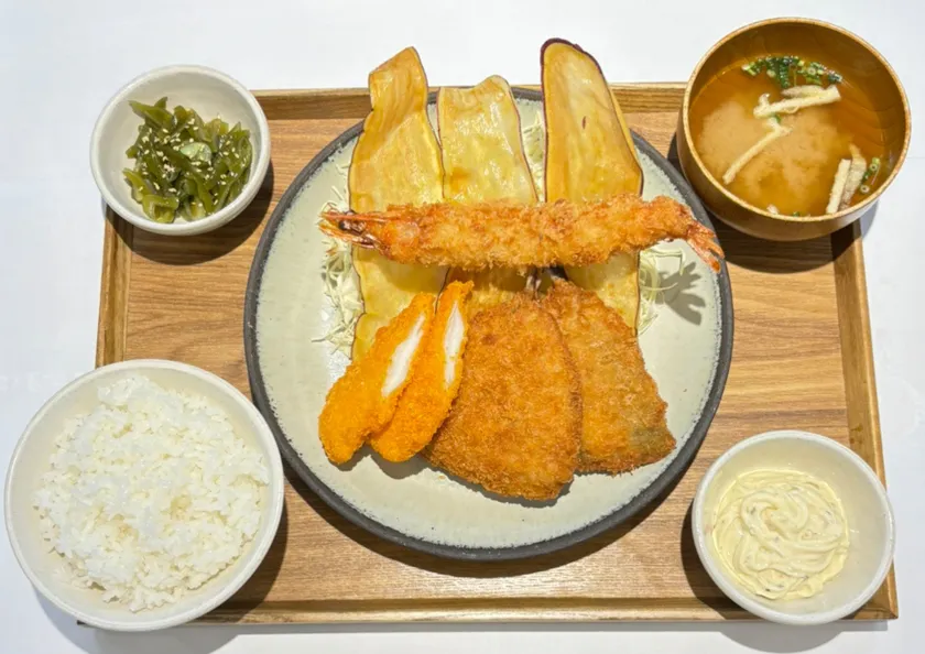 徳島産足赤エビフラ~イ定食