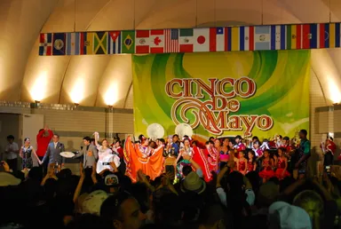 各国の伝統的な踊り