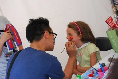 お子様に人気のフェイスペインティング