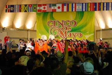 みんな一緒に踊って楽しもう！