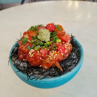 韓国風のユッケダレとトマトの相性が抜群