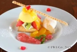 おしゃれなジマイマ(TM)のショートブレッドとマンゴームース