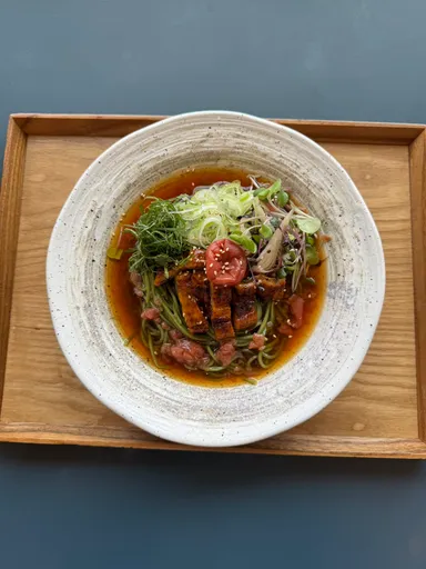 「鈴木梅太郎そば(冷)」1,800円