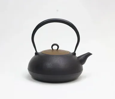 南部鉄器鉄瓶