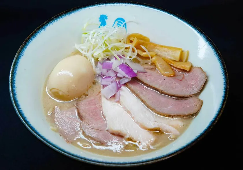 ポルチーニ香る特製鶏白湯塩らーめん