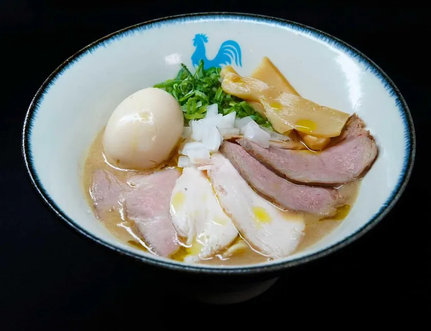 トリュフ香る特製鶏白湯醤油らーめん