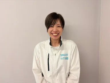 スマートフィット100 スタッフ ～無料パーソナルトレーニングで、初心者と約3カ月・最大12回伴走～