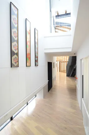 和モダンを基調した内観