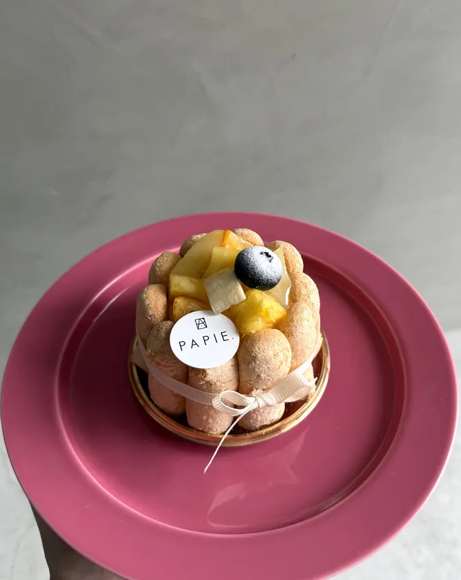 「PAPIE.」の「シャルロット」