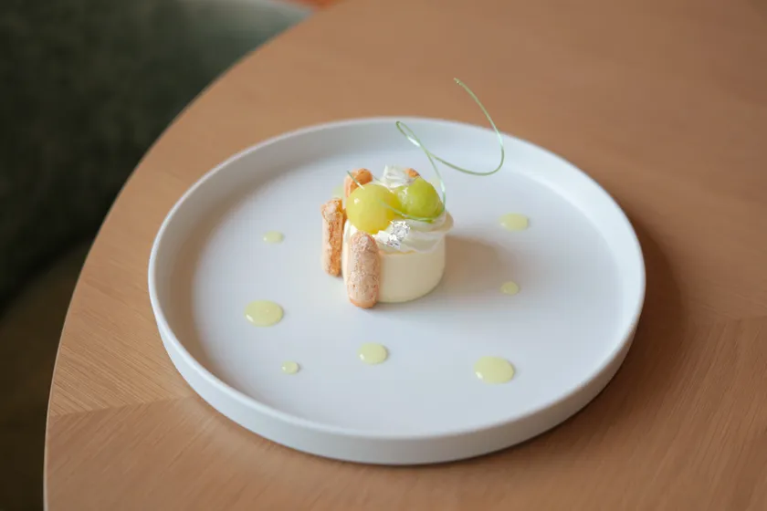 「L'Orangerie 光庵／ザ・キタノホテル東京」の「Charlotte au melon」