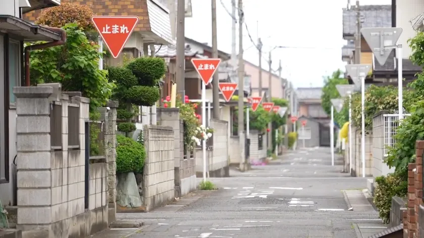“止まれ”だらけの道【群馬】