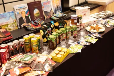 アゼルバイジャンの食品・飲料・地域産品などの展示