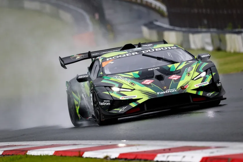 FASOUL & LIGHTECがサーキットデビュー、BATMOBILE RACINGがLAMBORGHINI SUPER TROFEO ASIA富士スピードウェイで2連勝