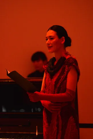 諏訪綾子 photo by IKEDA Hiraku