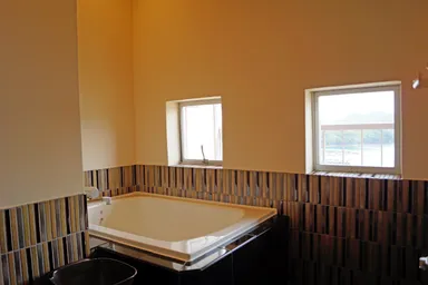 海の見えるバスルーム