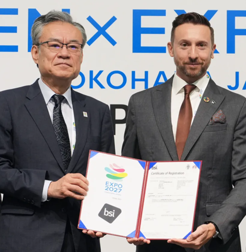 左より、GREEN×EXPO協会 河村 正人 事務総長、BSIグループ グローバル認証ビジネス プレジデント Harold Pradal(ハロルド・プラダル)
