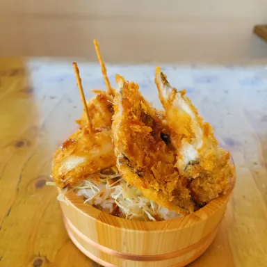 アナゴと下中玉ねぎソースカツ丼