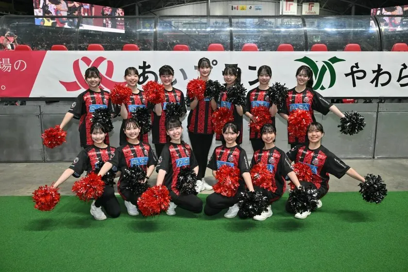(北海道コンサドーレ札幌)オフィシャルダンスドリルチーム「コンサドールズ」