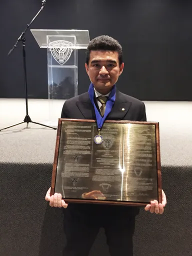 ウィリアム D.ハーパー賞を日本人初授賞