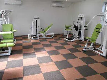 トレーニング機器