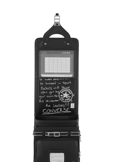 カブセ裏にはオシャレなグラフィック