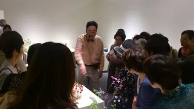 ギャラリートークの様子(2014年)