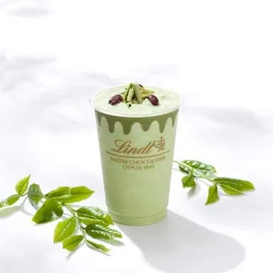 ホワイトチョコレート抹茶アイスドリンク