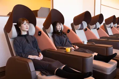 リクライニングスペース