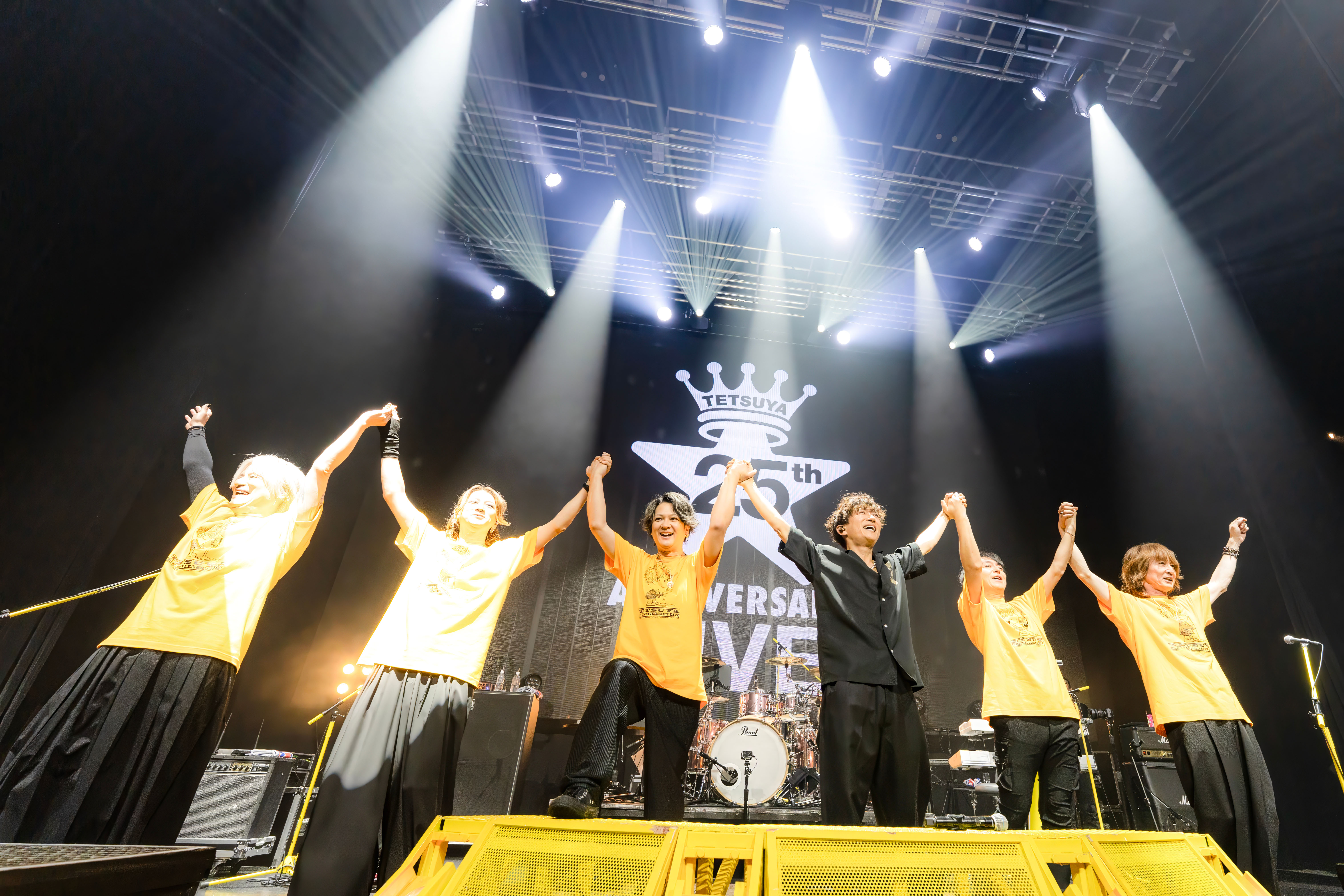 TETSUYA 25th ANNIVERSARY LIVE ライヴレポートが到着！ 25年の歩みを