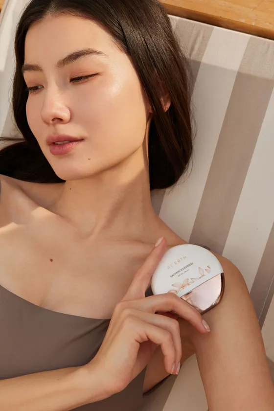 SPF50+/PA++++【5層プロテクション処方】の日焼け止め美容液