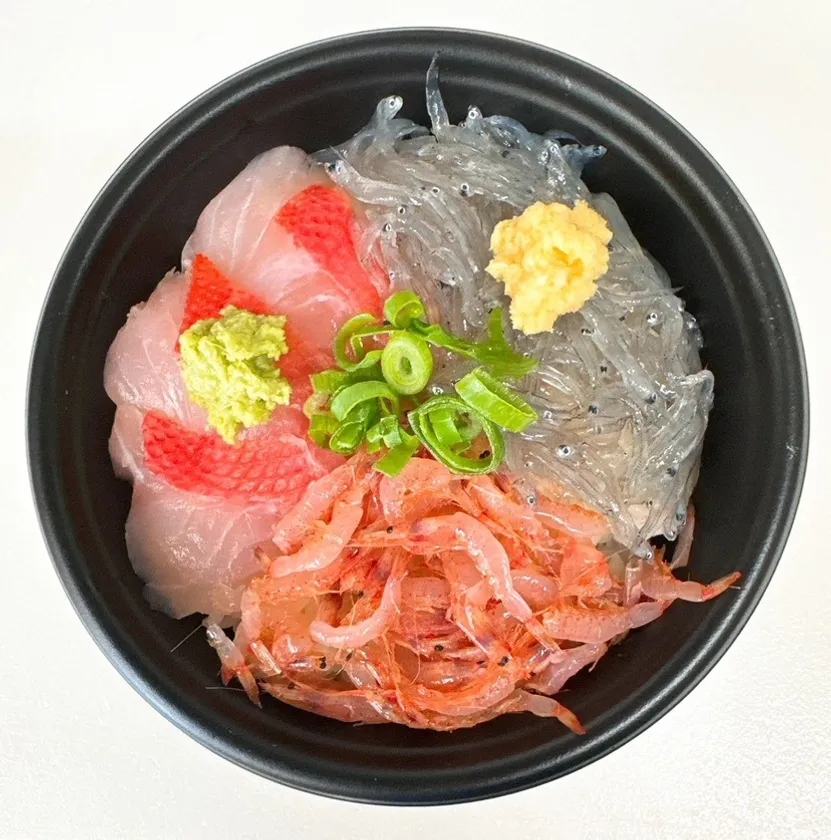 駿河とと丸生3色丼