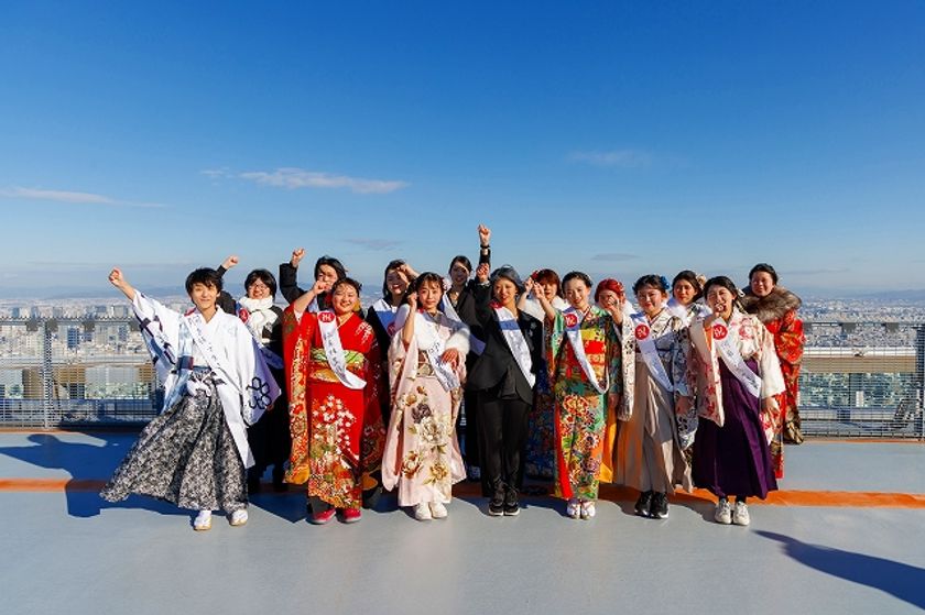 あべのハルカスで 1,637段の“大人の階段”を登ろう!!
～目指せ300ｍ！～
第13回 ハルカスウォーク ハタチのchallenge!!
2027年1月11日（月・祝）「成人の日」に開催