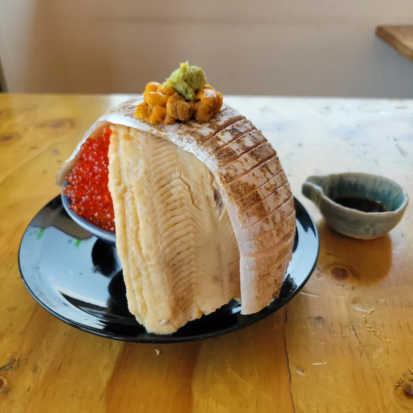 長~いアナタチうにいくら丼
