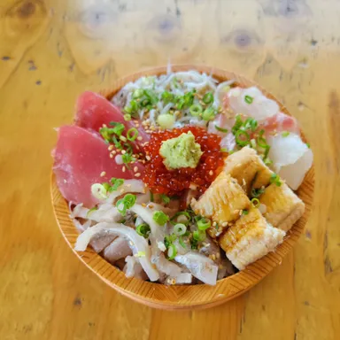 夏の6種桶丼