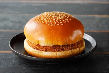 風来坊監修　手羽先唐揚風チキンカツバーガー
