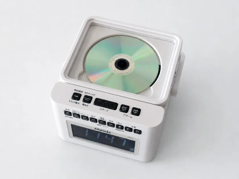 大切なCDを、音だけでなく目でも楽しめる透明窓を採用