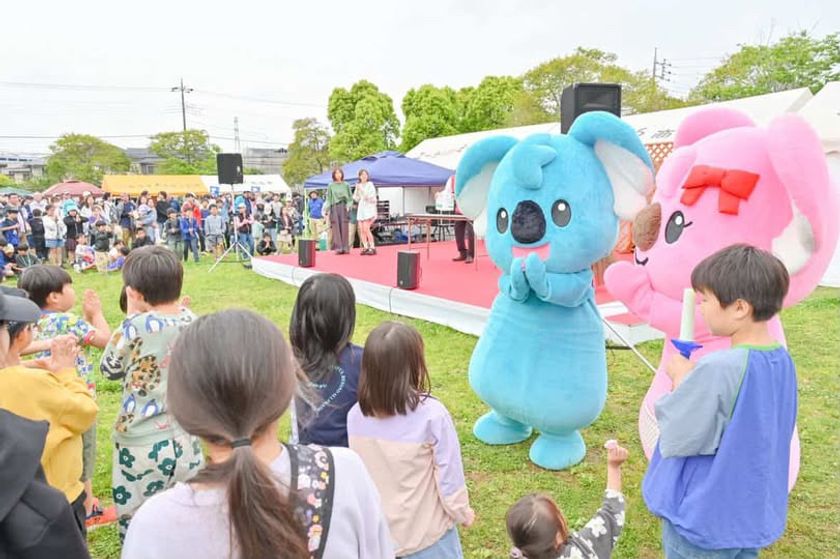 ユーカリが丘の山万公式キャラクター
『ユーカリが丘のココ&ララ』が
日本最大級のゆるキャラ投票イベント
『ゆるバース2026』に初参戦!